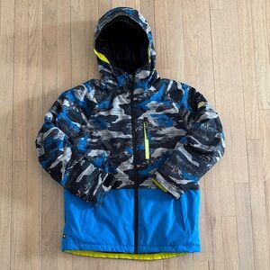 686 Boys XL Blue Camouflage Ski Jacket with Neon Accents